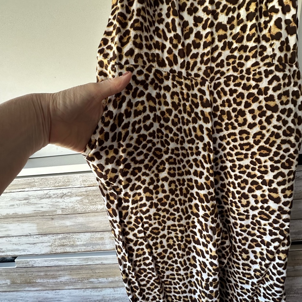 Jessica Simpson Leopard Print Wide Leg Jumpsuit XL | Adjustable Straps | Pockets - Picture 3 of 12